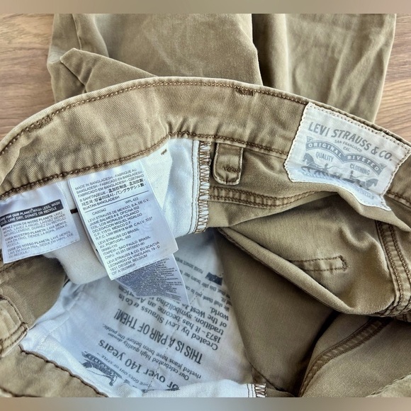 Levi’s | Men’s khaki tan pants slim size 30/32 - Picture 4 of 4